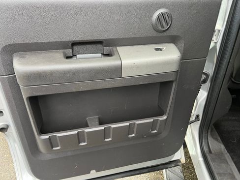 Used 2011 Ford F350 Lariat w/ FX4 4X4 Off-Road Pkg image 28