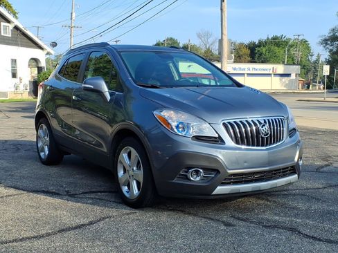Used 2015 Buick Encore Convenience FWD image 2