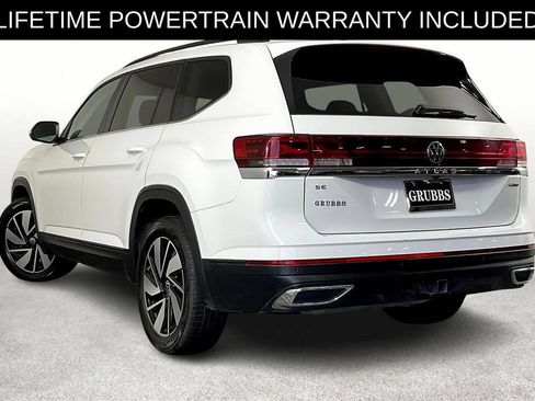 Used 2025 Volkswagen Atlas SE AWD/4WD image 16