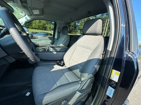 Used 2025 Ford F250 XL RWD image 11
