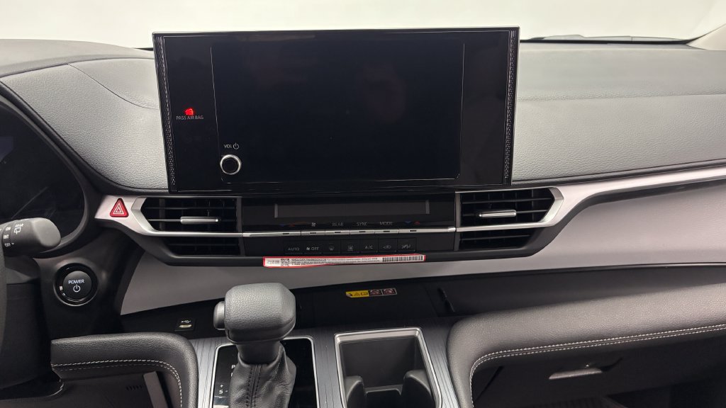 Certified 2026 Toyota Sienna LE FWD image 19