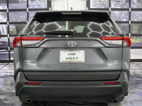 Used 2020 Toyota RAV4 LE w/ All Weather Liner Package AWD/4WD image 8
