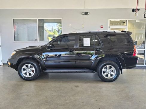 Used 2005 Toyota 4Runner SR5 AWD/4WD image 7