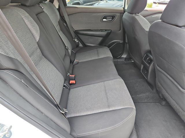 Used 2023 Nissan Rogue SV FWD image 19