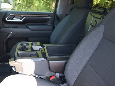 Used 2025 Chevrolet Silverado 2500 LT w/ Convenience Package AWD/4WD image 35