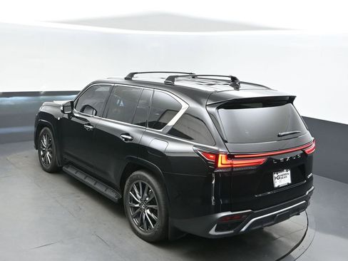 Used 2023 Lexus LX 600 F Sport image 33