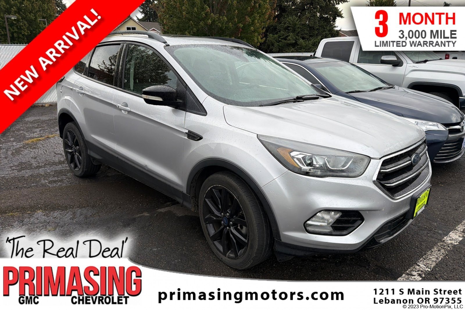 Used 2017 Ford Escape Titanium FWD image 1