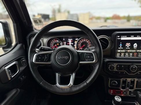 Used 2019 Jeep Wrangler Unlimited Rubicon w/ Dual Top Group image 35