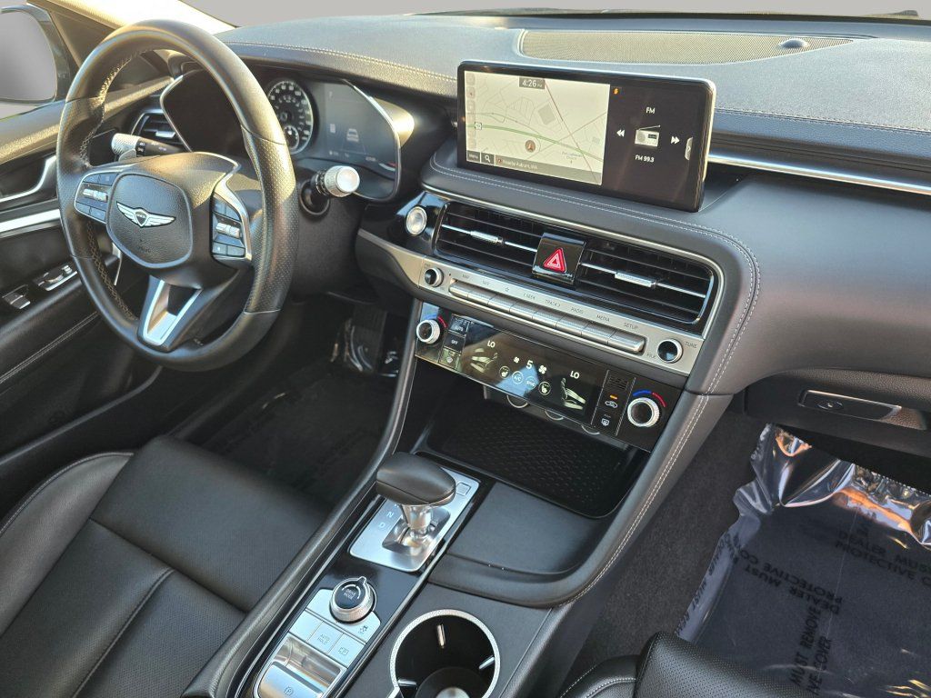 Used 2025 Genesis G70 2.5T RWD image 30