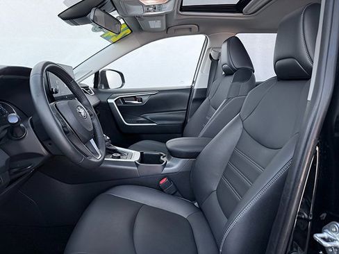 Used 2024 Toyota RAV4 XLE Premium image 25