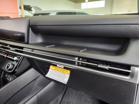 New 2025 Hyundai Santa Cruz SEL image 12