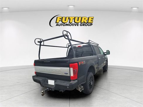 Certified 2019 Ford F250 Platinum w/ Platinum Ultimate Package image 3