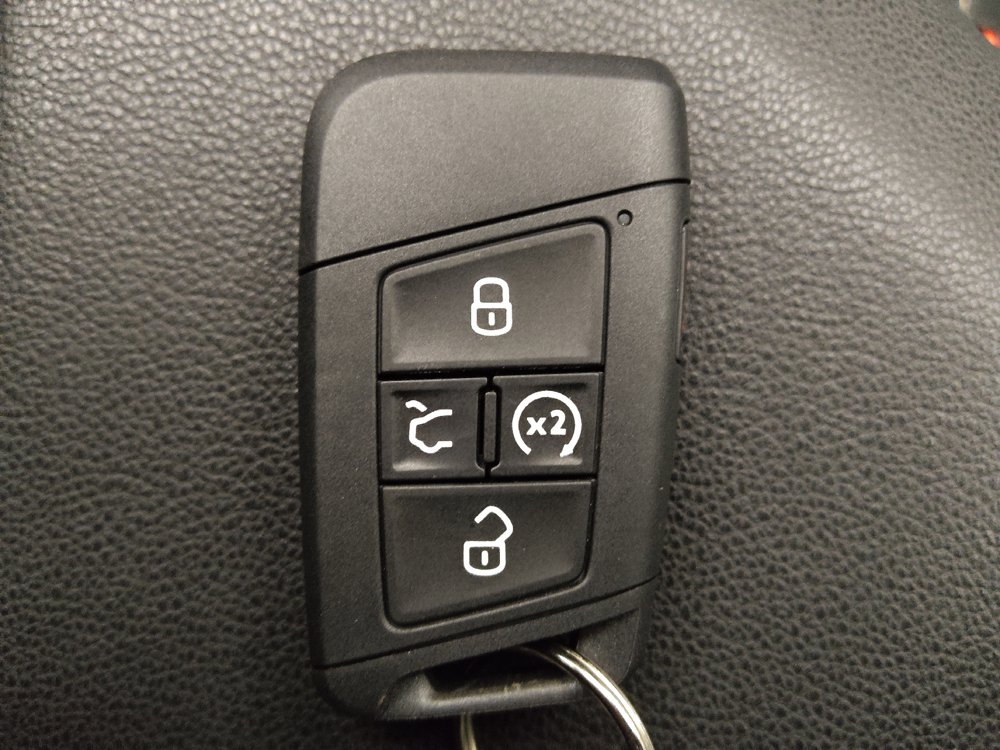 Used 2024 Volkswagen Jetta SE FWD image 32