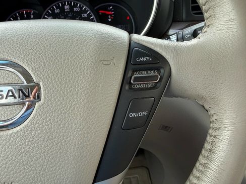 Used 2015 Nissan Quest SV FWD image 34