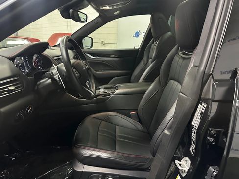 Used 2024 Maserati Levante GT Ultima image 10