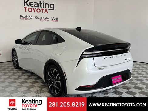 Used 2024 Toyota Prius Prime Premium image 7