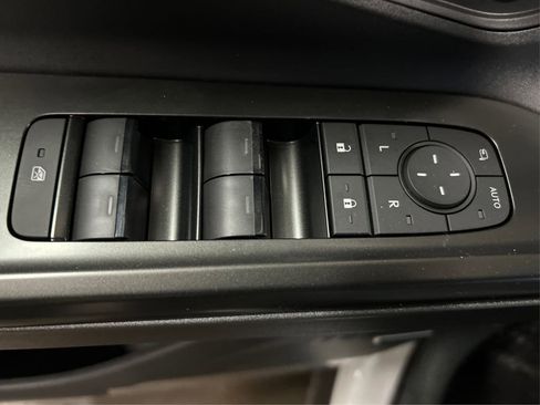 New 2026 Subaru Solterra image 30