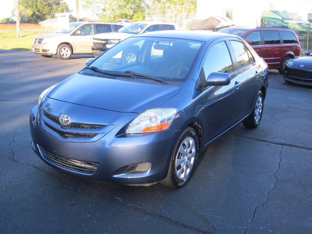 Used 2007 Toyota Yaris S FWD image 2