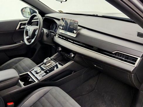 Used 2022 Mitsubishi Outlander SEL Black Edition FWD image 24