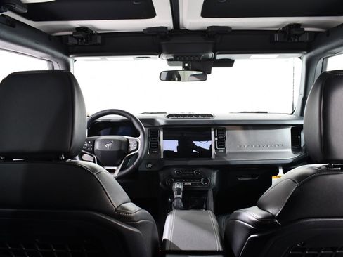 New 2025 Ford Bronco Badlands image 17