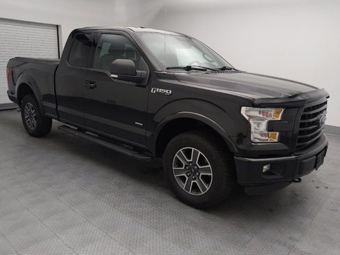 Used 2015 Ford F150 XLT w/ Equipment Group 302A Luxury AWD/4WD image 11