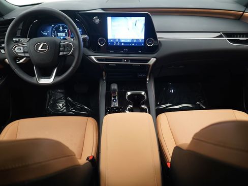 Used 2025 Lexus RX 350 FWD w/ Technology Package image 8