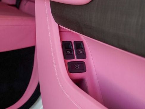 Used 2024 Rolls-Royce Cullinan image 68