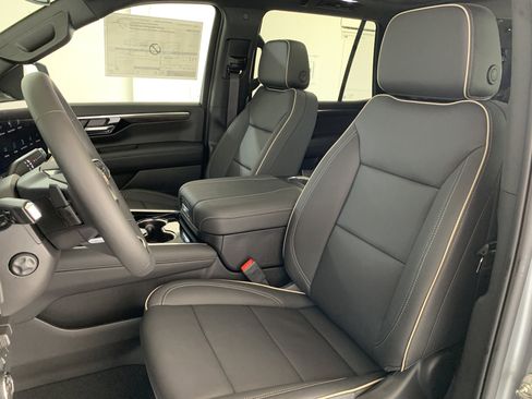 New 2026 Chevrolet Tahoe Premier w/ Sun And Tow Package image 15