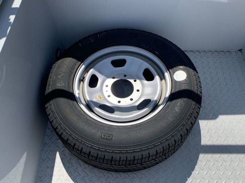 New 2025 Ford F350 XL w/ XL Chrome Package image 38