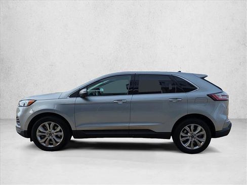 Used 2024 Ford Edge Titanium image 9
