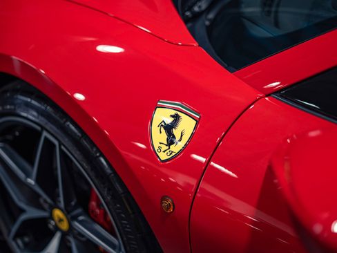 Used 2020 Ferrari 488 Pista Spider RWD image 23