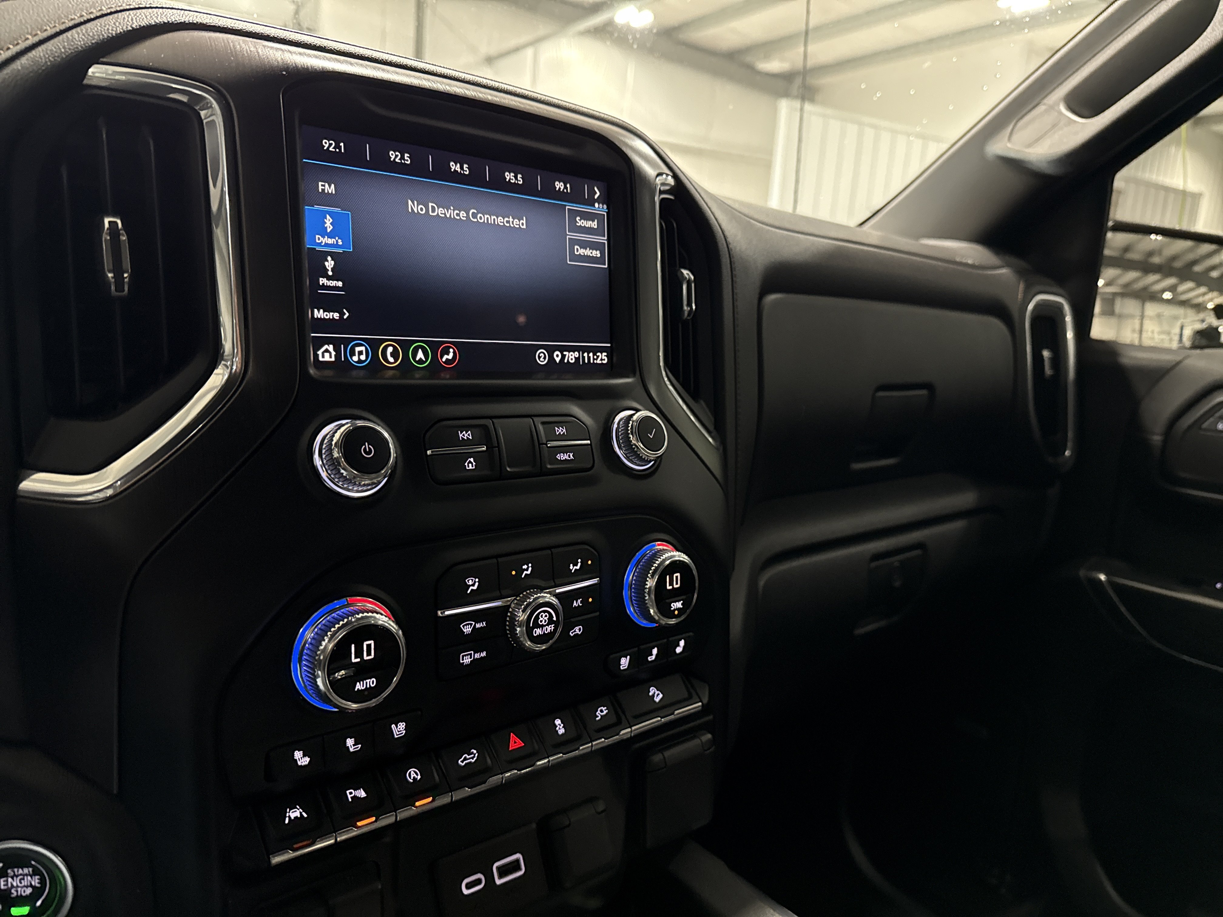 Used 2020 GMC Sierra 1500 AT4 w/ AT4 Premium Package AWD/4WD image 11