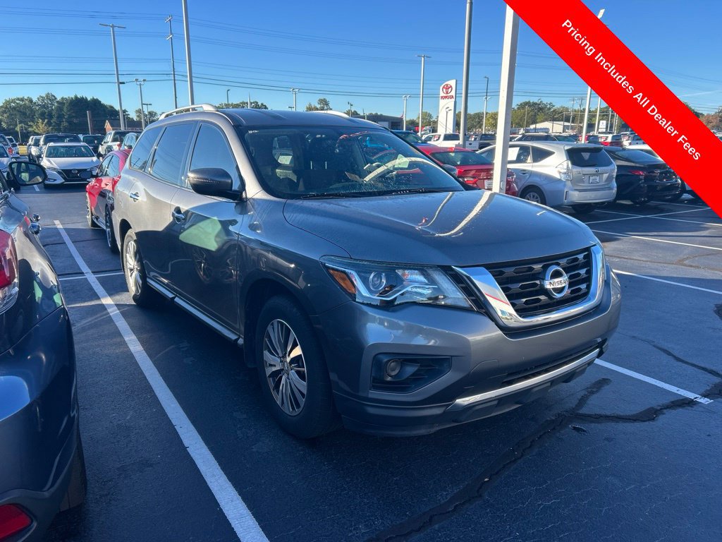 Used 2019 Nissan Pathfinder S FWD image 1