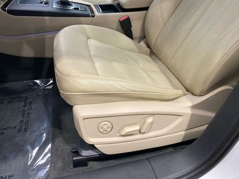 Used 2018 Audi Q5 2.0T Premium Plus w/ Premium Plus Package image 18