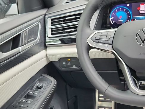 New 2026 Volkswagen Atlas Cross Sport SEL Premium R-Line AWD/4WD image 22