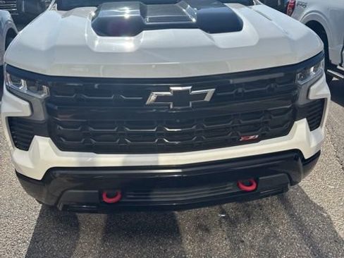 Used 2023 Chevrolet Silverado 1500 LT Trail Boss w/ LT Trail Boss Premium Package image 2