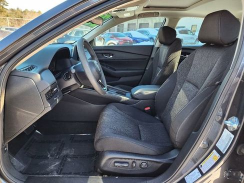Used 2025 Honda Accord SE image 21