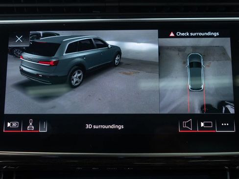 Used 2023 Audi Q7 3.0T Premium w/ Convenience Package AWD/4WD image 24