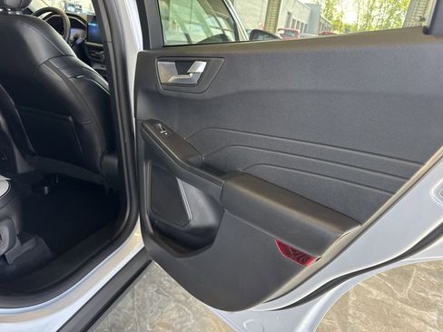 New 2026 Ford Escape SE image 14