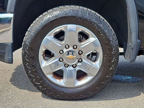 Used 2022 Chevrolet Silverado 2500 LTZ w/ LTZ Premium Package AWD/4WD image 39