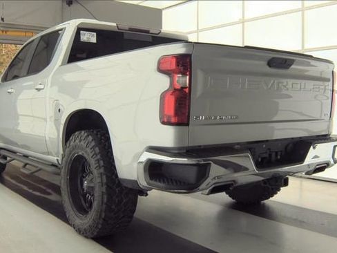 Used 2019 Chevrolet Silverado 1500 LT w/ All-Star Edition image 7