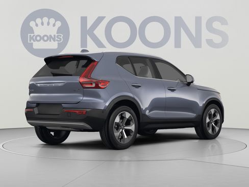 Used 2023 Volvo XC40 B5 Plus w/ Protection Package Premier AWD/4WD image 4
