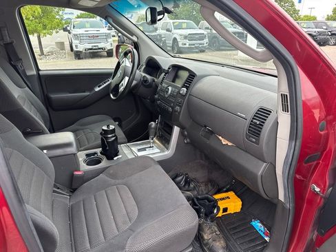 Used 2011 Nissan Pathfinder SV w/ Protection Pkg AWD/4WD image 13