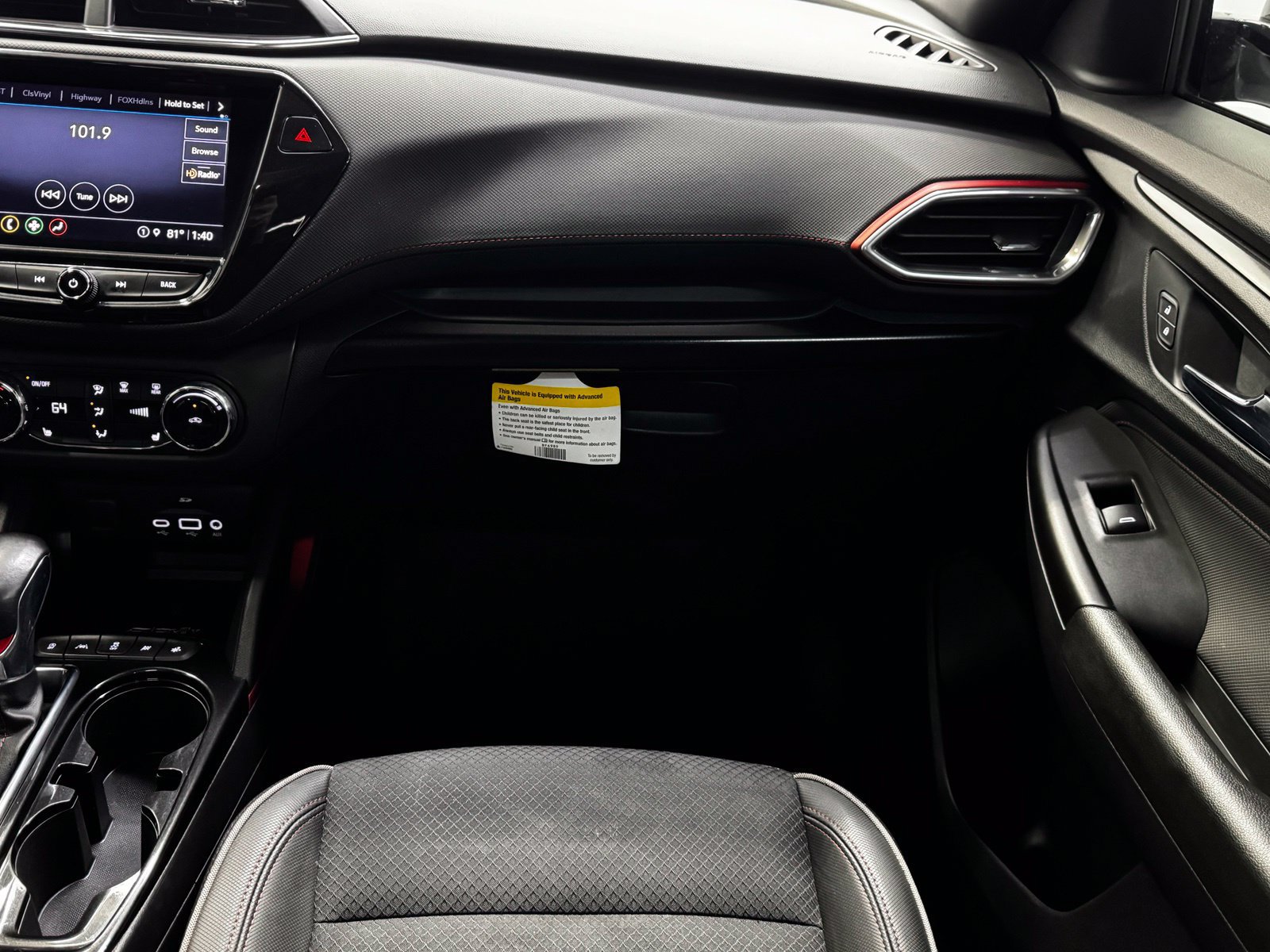 Used 2021 Chevrolet TrailBlazer RS w/ Sun and Liftgate Package FWD image 16