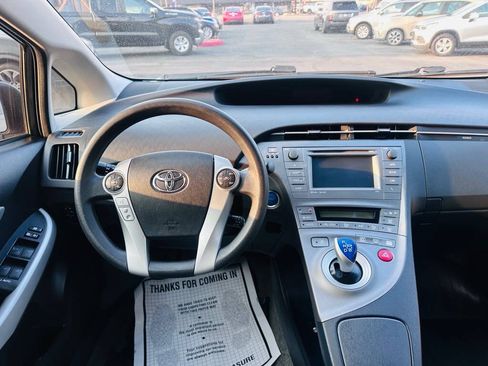 Used 2012 Toyota Prius Three FWD image 9
