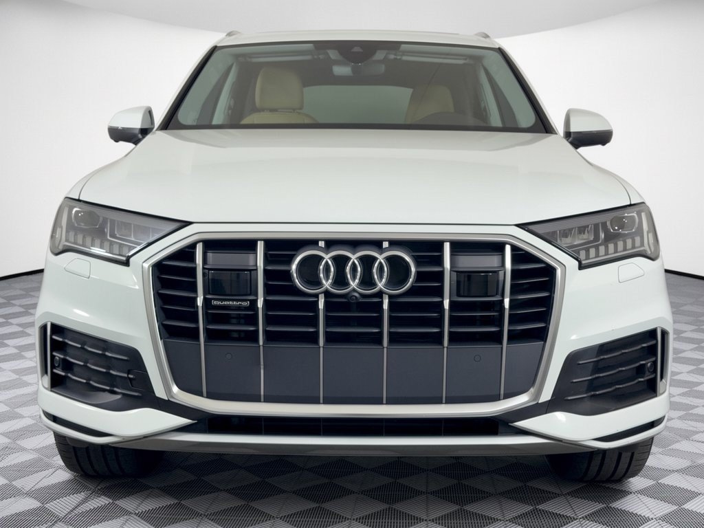Used 2023 Audi Q7 2.0T Premium Plus w/ Premium Plus Package AWD/4WD image 6