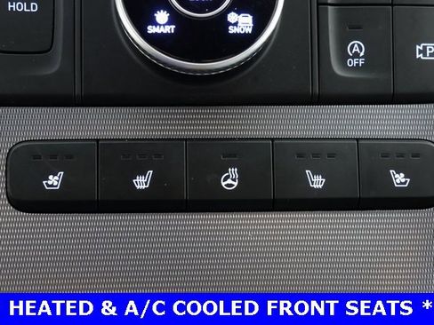 Used 2024 Hyundai Palisade Calligraphy image 16