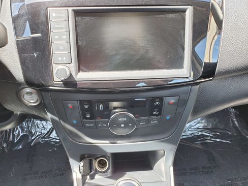 Used 2019 Nissan Sentra SV FWD image 42