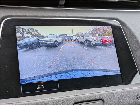 Used 2021 Cadillac XT4 Premium Luxury image 22