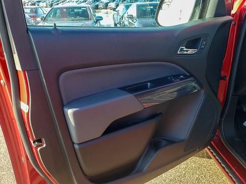 Used 2022 Chevrolet Colorado Z71 image 8